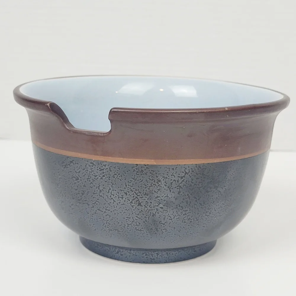 Williams-Sonoma Japanese Rice Noodle  Bowl~Brown Black~Blue Crackle Interior